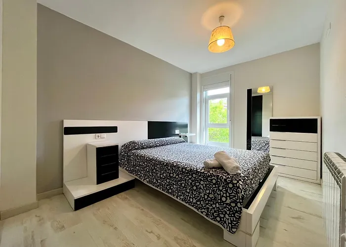 Апартаменты Castelao Ap *